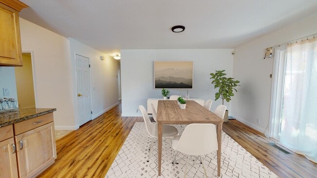 Building Photo - Room in 4 Bedroom Home at 106 Parkwell Ct