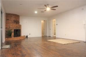 Building Photo - 2410 Royal Acres Dr