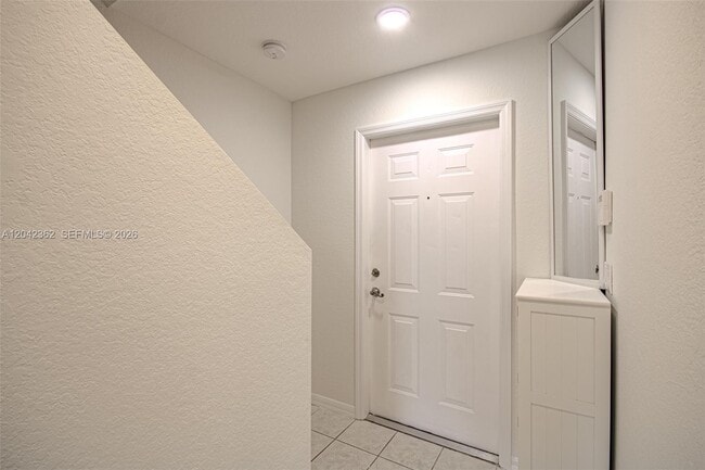 Building Photo - 16171 Sierra Palms Dr