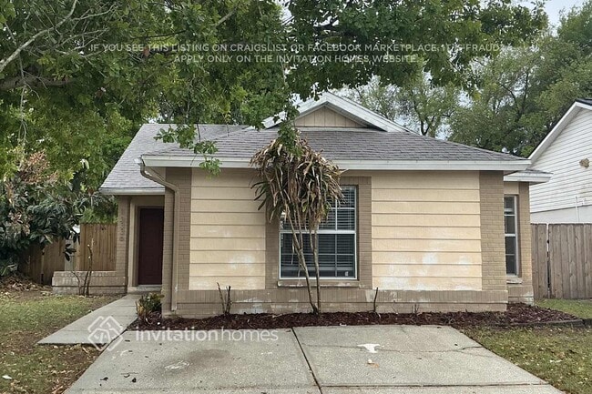 Building Photo - 13336 Laraway Dr