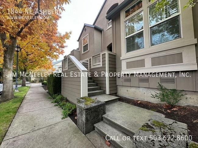 Photo - 1844 NE Ashberry Dr House