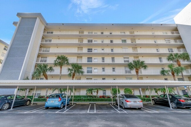 Building Photo - 1 Harbourside Dr