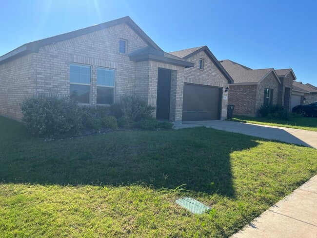 Building Photo - 829 Peighton Dr