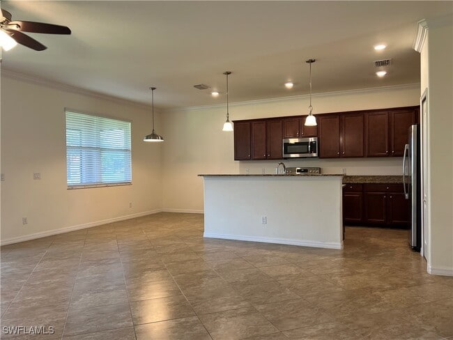 Building Photo - 2054 Minneola St