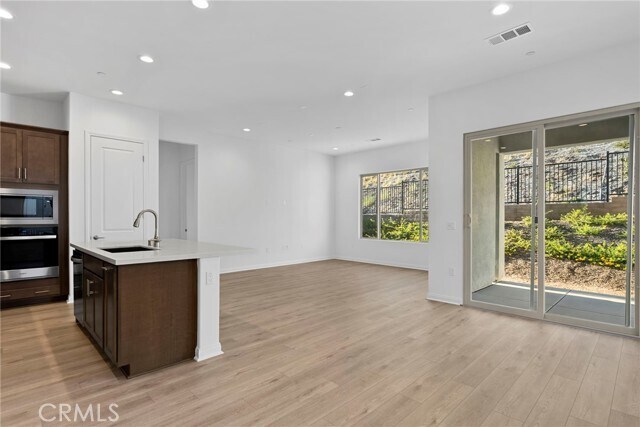 Foto del edificio - 11920 Shadeland Dr