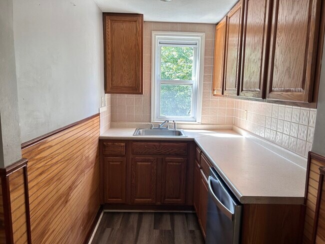 Building Photo - 308 Fairmount St