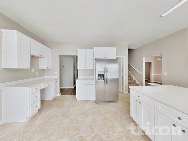 Foto del edificio - 112 Falling Waters Dr