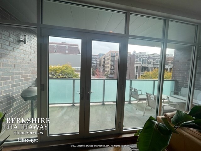 Foto del edificio - 1012 W Monroe Street