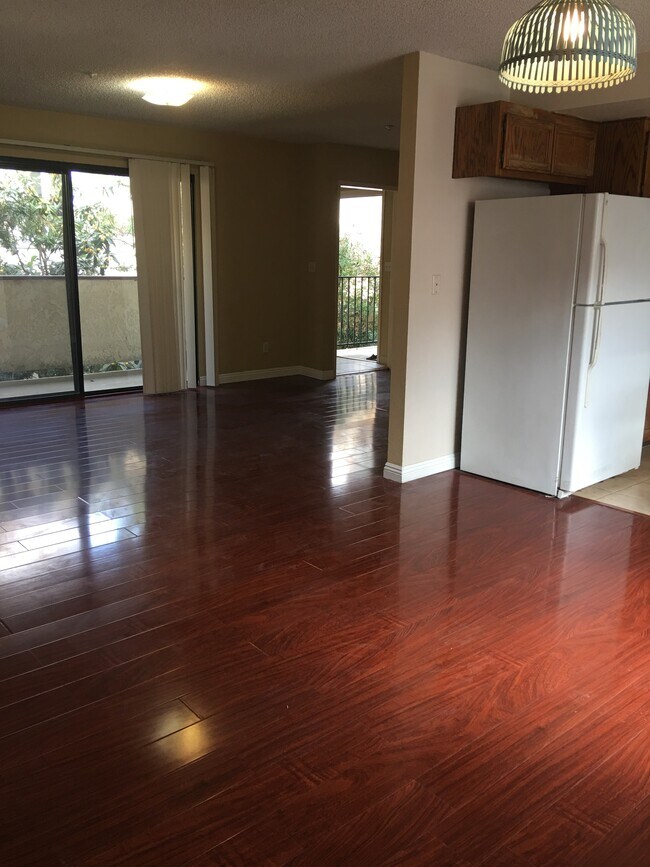 View of kitchen and living room - 33 Fano St