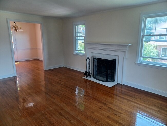 Building Photo - 4641 Hanford St
