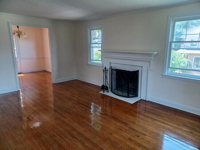 Foto del edificio - 4641 Hanford St