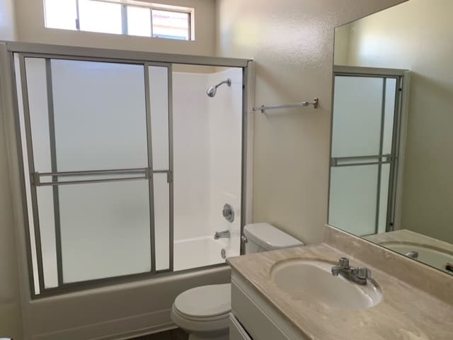 Building Photo - Villa Tarzana Apartments