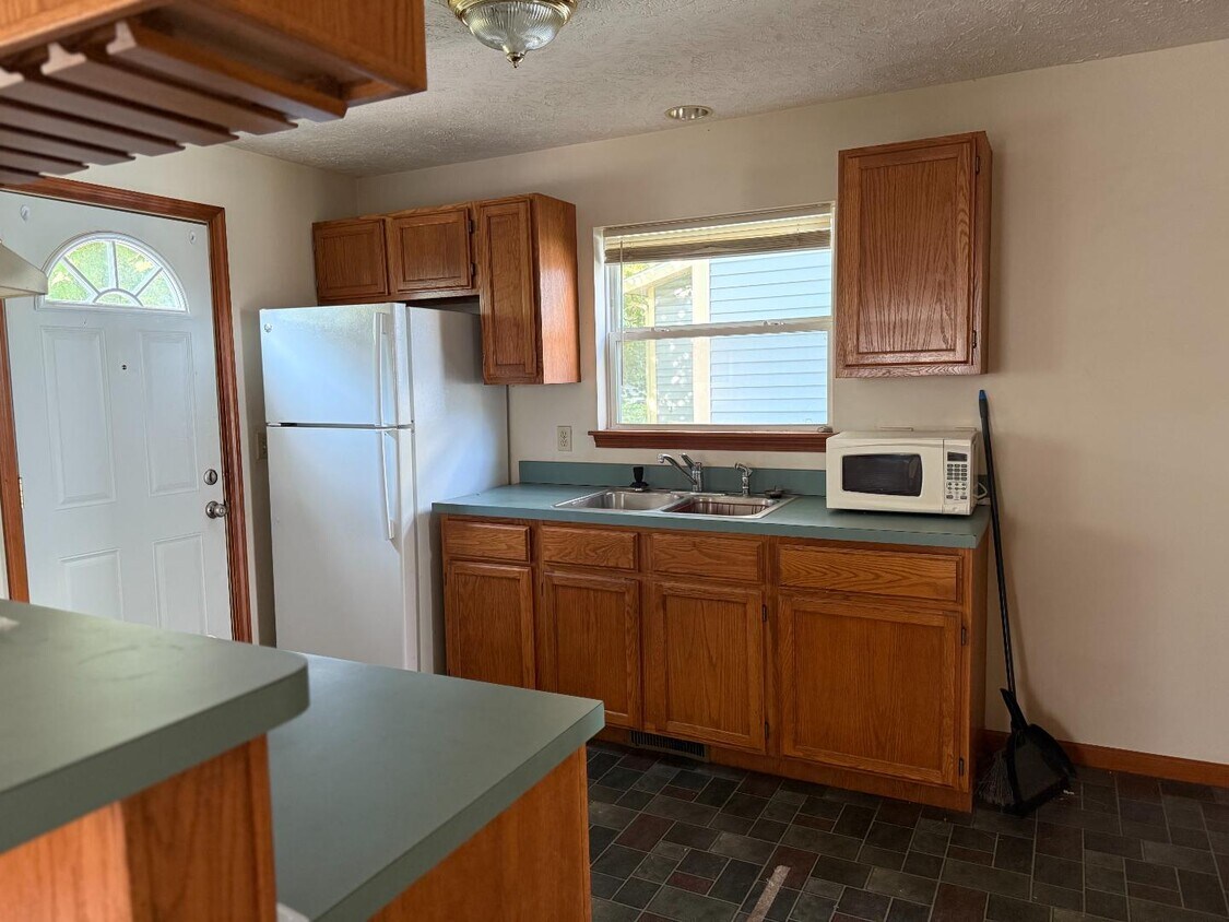 Foto principal - 528 Avon St