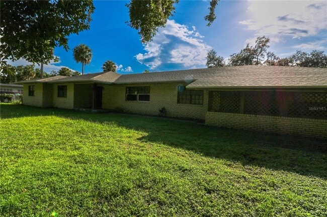 Building Photo - 112 Crescent Blvd