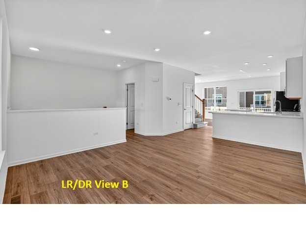 Foto del edificio - 422 Red Oak Cir