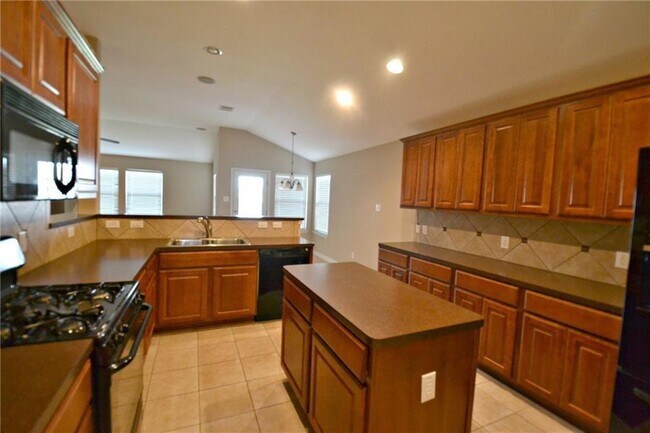 Foto del edificio - 1109 Willowbrook Dr