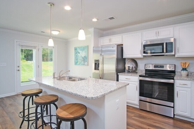 Building Photo - Amazing Newly Built Three Bedroom