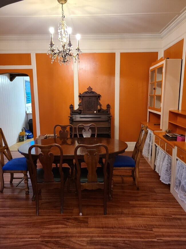 Dining room - 3810 Maunaloa Ave