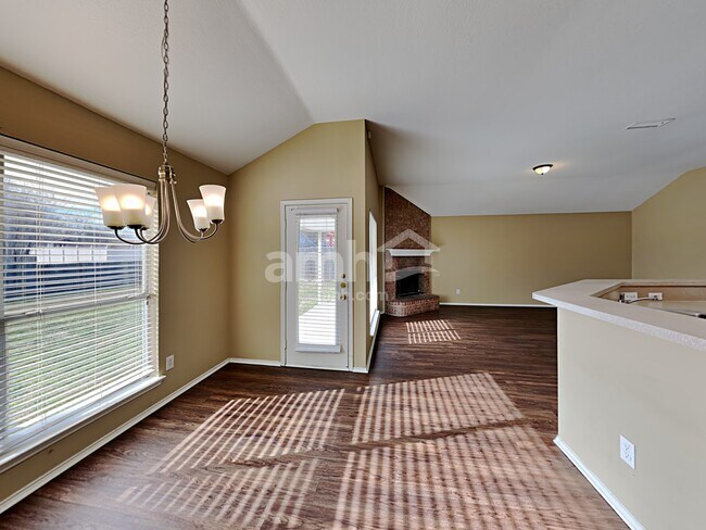 Foto del edificio - 1525 Jesse Ramsey Boulevard