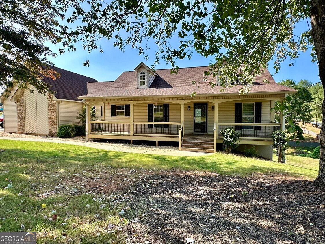 Primary Photo - 111 Sierra Way