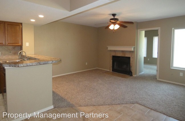 Foto del edificio - 2 br, 1 bath House - 10011 E Boston #104