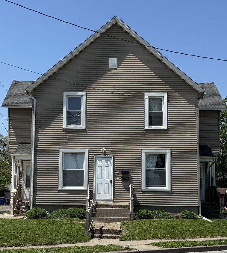 Foto principal - 118 N Pine St