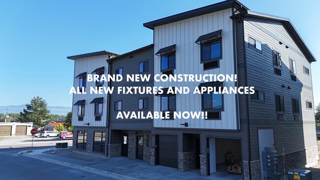 Building Photo - 1010 Baker Ave