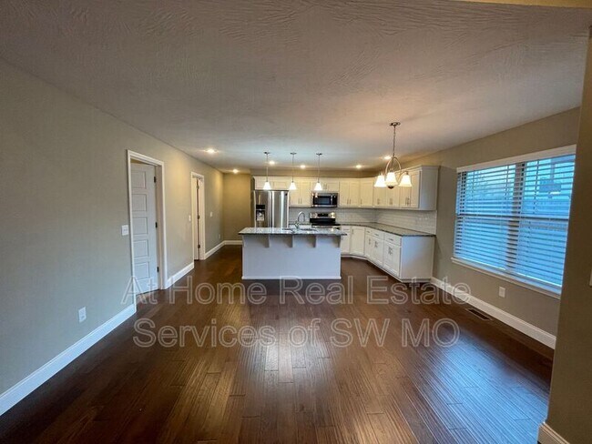 Foto del edificio - 1659 N Eagle Valley Ln