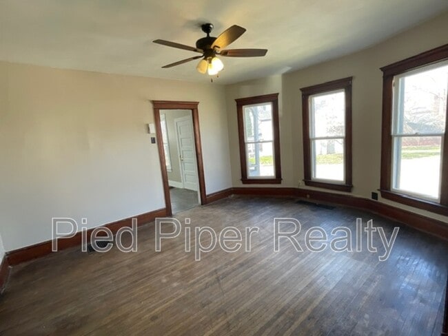 Foto del edificio - 434 1/2 S State Ave