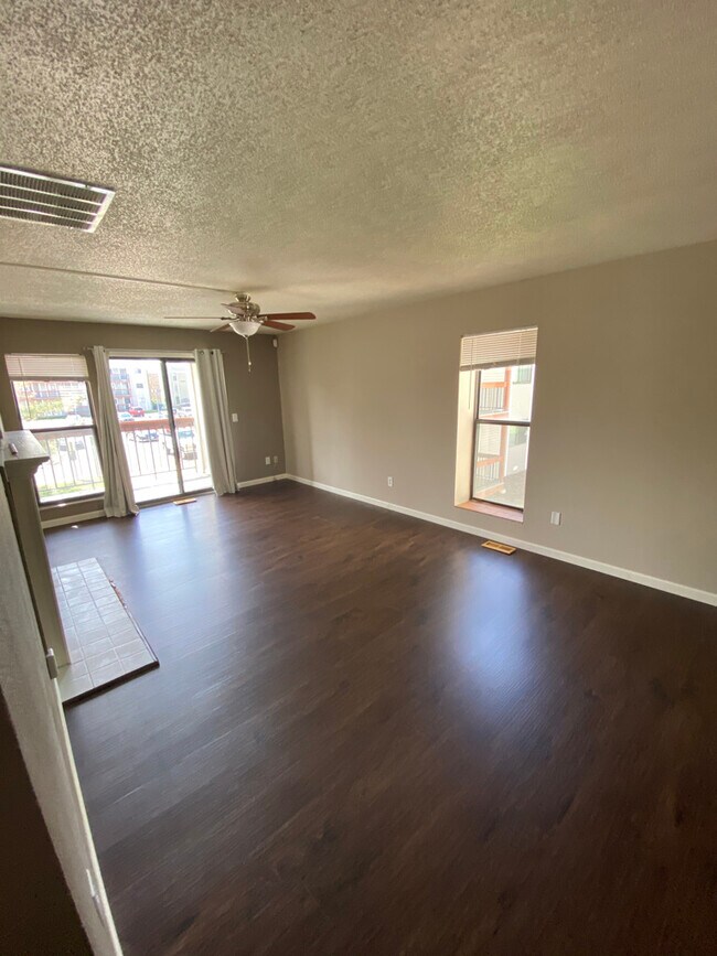 Building Photo - 2740 W 86th Ave