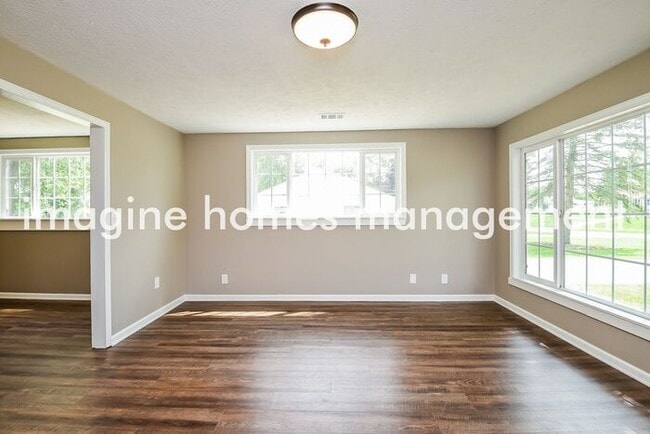 Building Photo - Cozy 3 Bedroom House in Twinsburg
