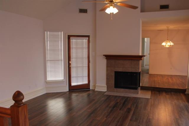 Foto del edificio - 1937 Keystone Dr