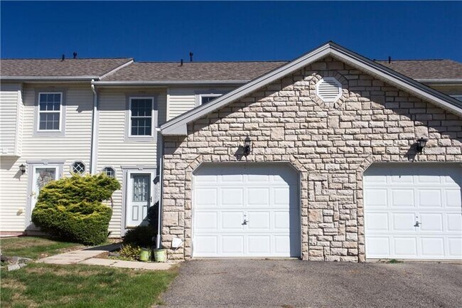 Foto del edificio - 3304 Timberglen Dr