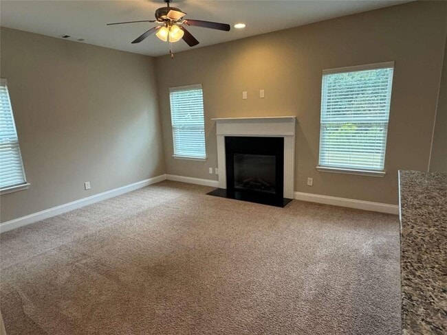 Building Photo - 495 Kirkland Dr