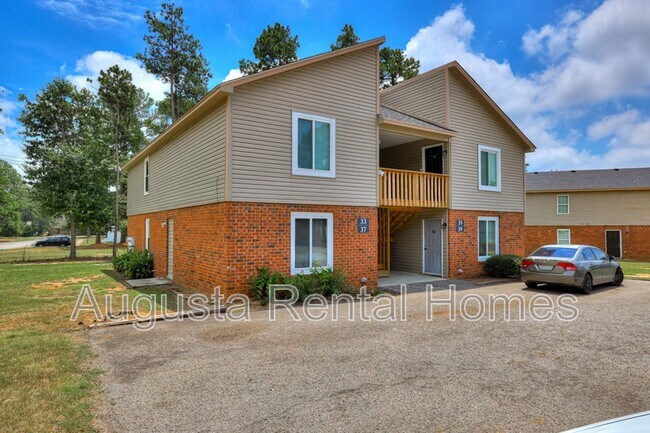 Building Photo - 37 Conifer Ct