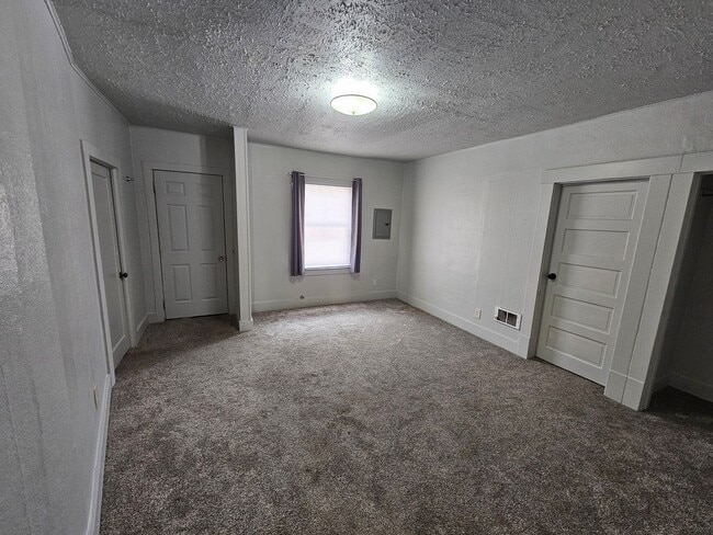 Foto del edificio - 2004 Adams Ave