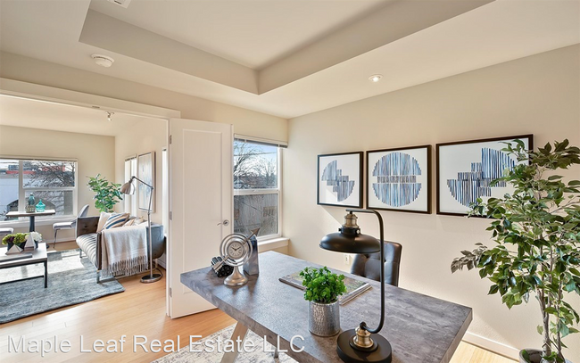 Building Photo - 2 br, 2 bath House - 1026 NE 65th Street #308