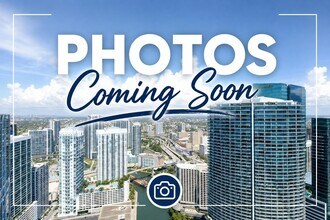 Building Photo - 465 Brickell Ave
