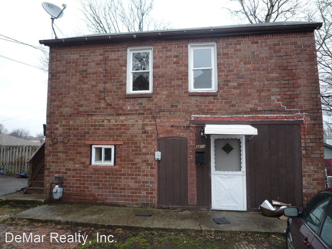 481 1/2 12th St, Campbell, OH 44405 House Rental in Campbell, OH