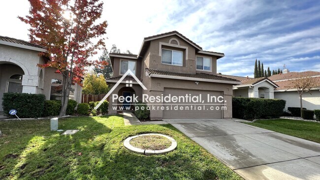 Foto del edificio - Charming Elk Grove 4bd/2.5ba House with 2 Car Garage