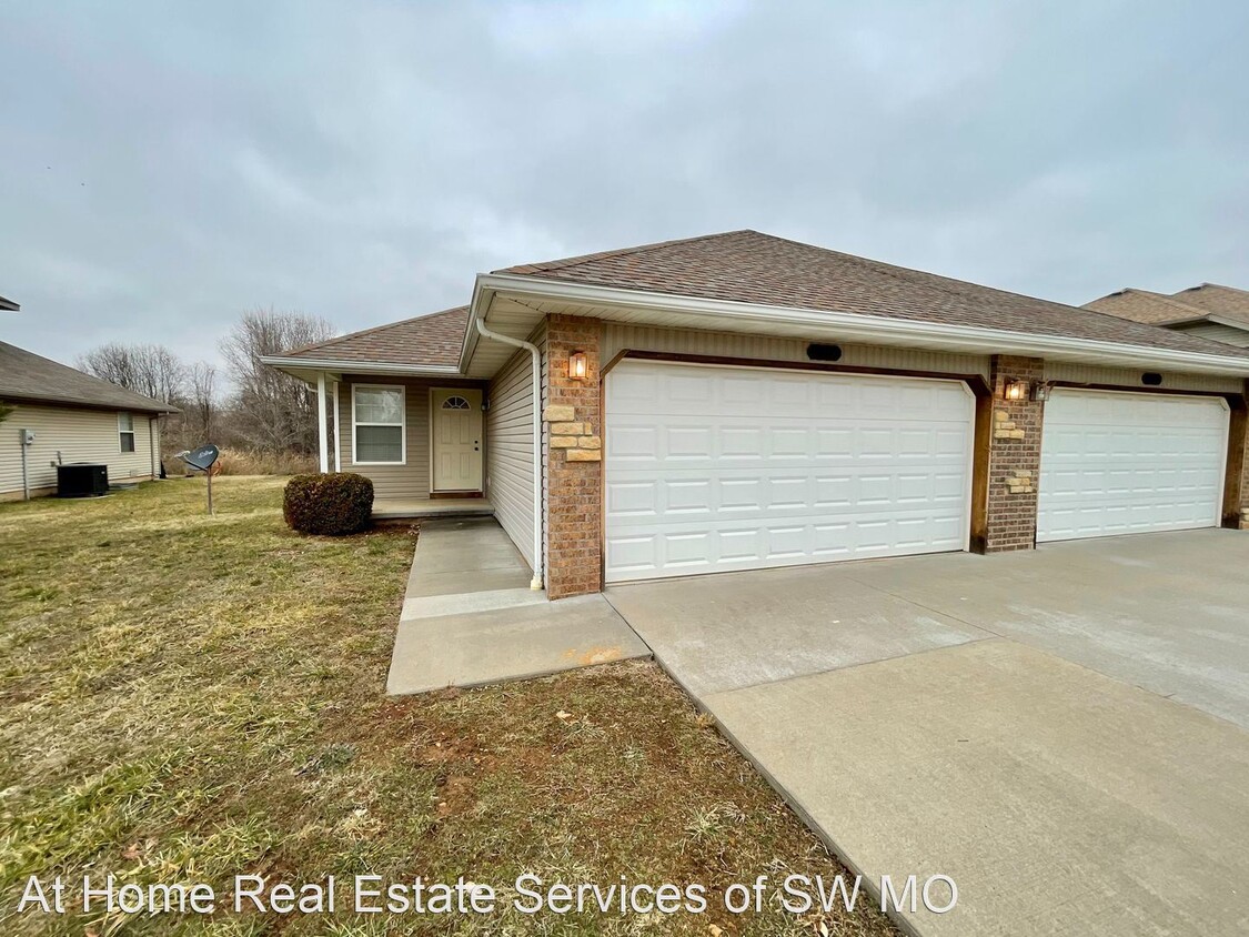 Primary Photo - 3 br, 2 bath House - 3137 W Golden Valley