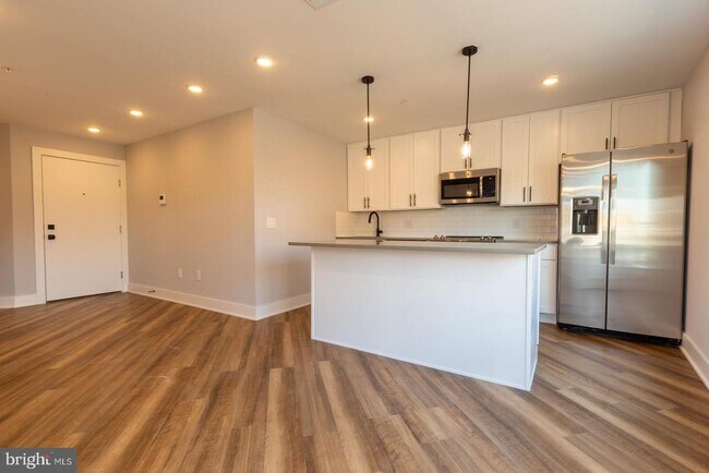 Foto del edificio - 3965 Lancaster Ave