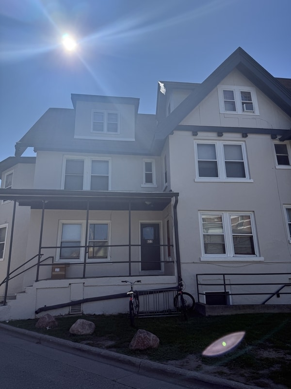 Building Photo - 632 Howard Pl