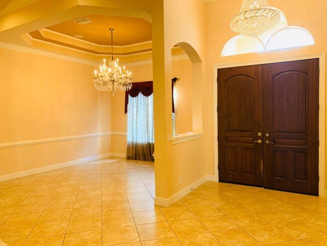 Building Photo - 1512 Belfiore Way