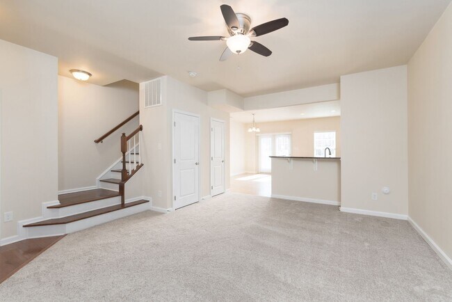 Foto del edificio - 4 bedroom, 3.5 bath Townhome located near Innsbrook, in the heart of Short Pump! Ready just in ti...