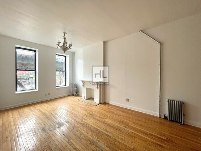 Building Photo - 1501 Broadway