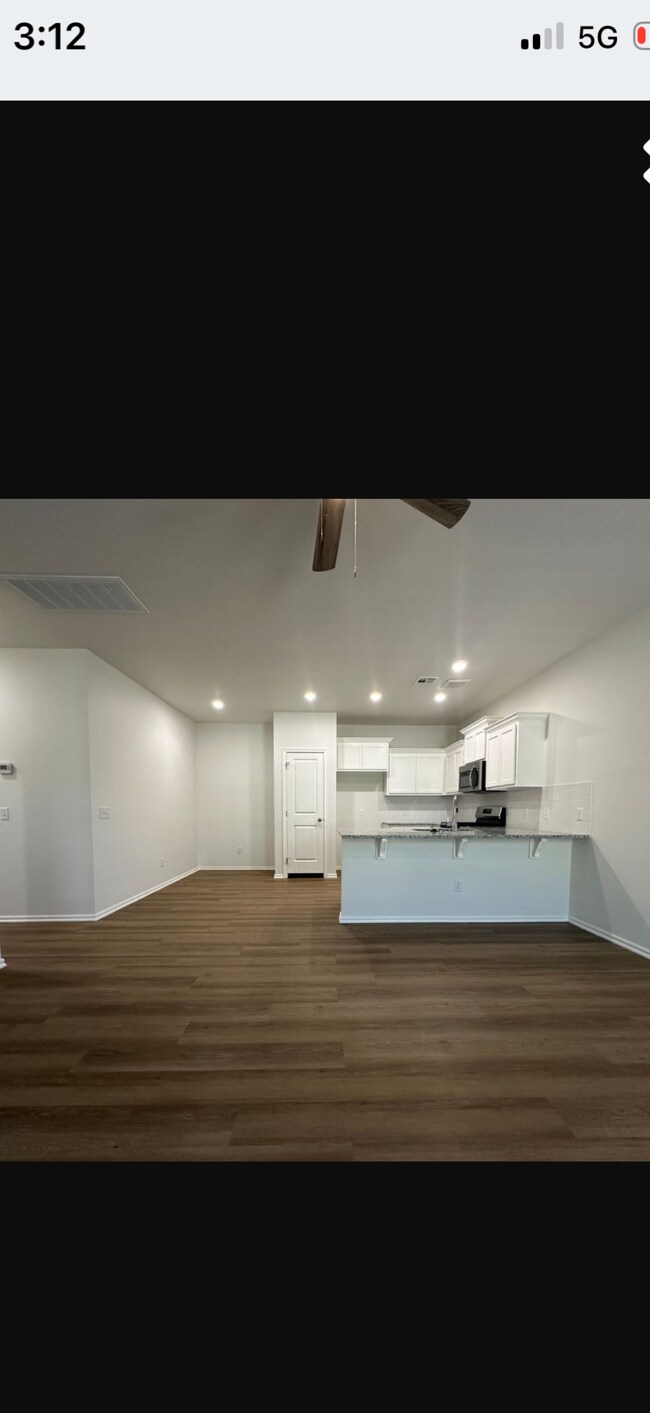 Foto del edificio - 11518 N University Ave