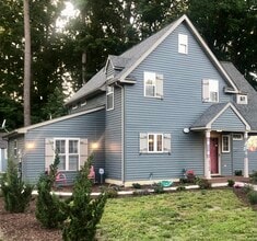 Building Photo - 23166 Bridgeway Ct E