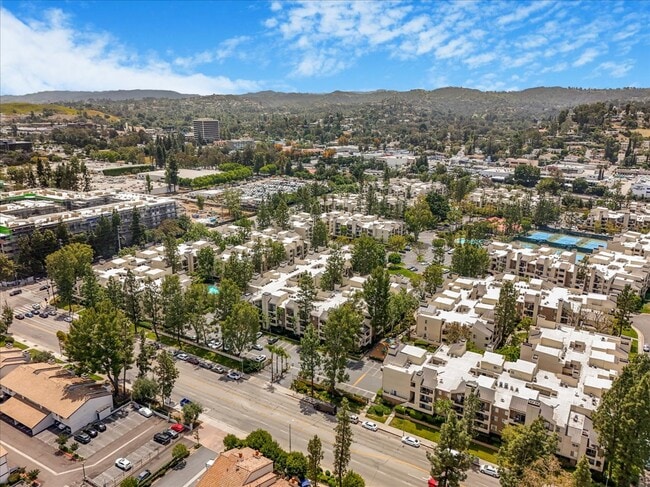Building Photo - 21500 Burbank Blvd