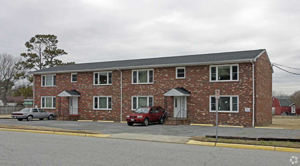 Primary Photo - Dixon Bayview Apartments II